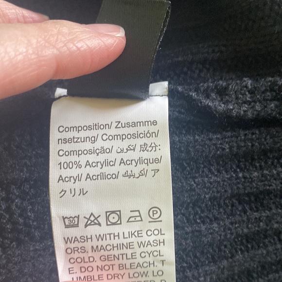 NWOT Shein Medium Black Cropped Tank Top - Picture 5 of 5